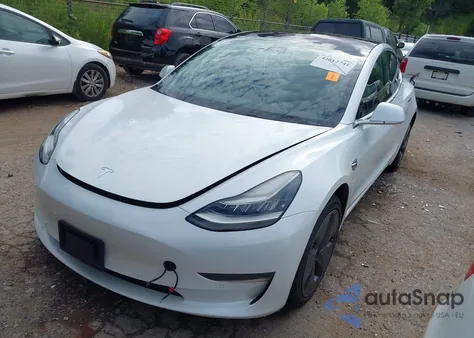 2018 Tesla Model 3 Long Range/Performance из США, поврежденный, VIN 5YJ3E1EB8JF178871